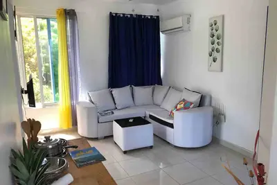 Image de Guest-friendly condo steps from main Kite-surfing beach
