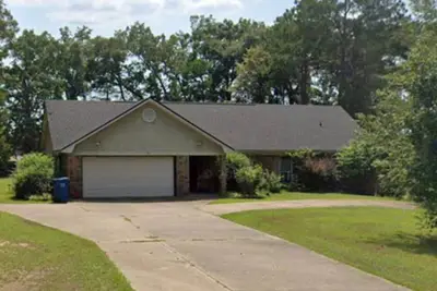 Image de Beautiful Private House on an Acre of Land