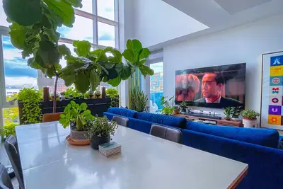 Plant Paradise - Huge 2br/3bth Duplex With Private Terrace!