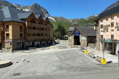 Image de Appartement face aux pistes - centre station - idéal famille