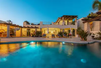 Image de Spacious 4 Bd Oceanview Villa with a Private Pool