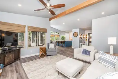 Image de Beautiful Escondido Getaway/Sleeps 6