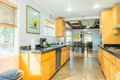 Image de Top of Tacoma Flat Unit 1