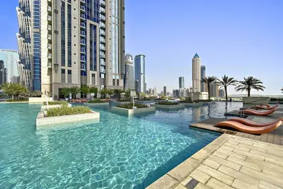 Image de Spacious 2 Bd near Canal in Habtoor City