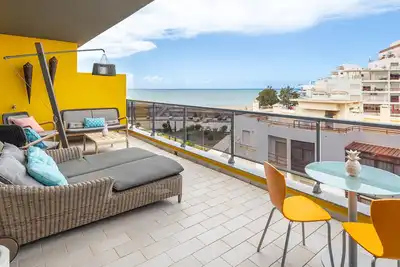 Image de [Sea View] Swimming Pool, Tennis and Parking