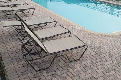 Image de Family and Business friendly home.