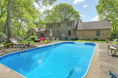 Image de Centerville Escape w/ Pool ~ 3 Mi to Beach!