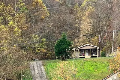 Image de Smugglers Run: Cozy Cabin, quick & easy access to Hatfield-McCoy trail heads.
