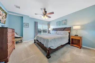 Image de Lovely 1 king bedroom dwnt moneta on-site restaurant