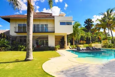 Image de 4bd Luxury Villa with Private Pool in Beachfront Residence (no guests allowed)