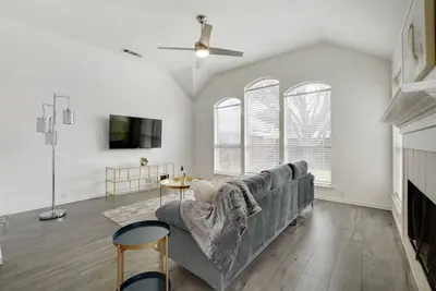 Image de Luxe 4b Cozy, Spacious Home, Perfect for Families