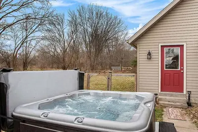 Image de Beach & Dunes Escape w/ Hot Tub & Games Sleeps 13
