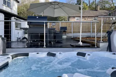 Image de Luxury Cozy Cottage w/ Huge Hot Tub (Alton Towers)