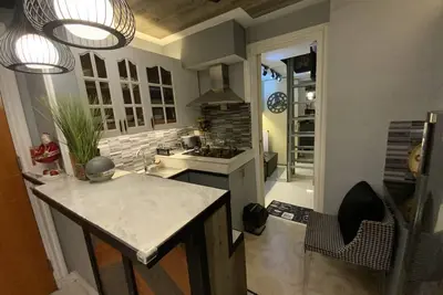 Image de Stunning 1br Eastwood Condo Suite