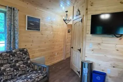 Image de Lincoln Log Cabins- Momma Bear