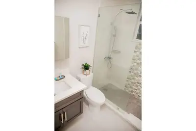 Modern Apartment with Pool, Close to beach and airport