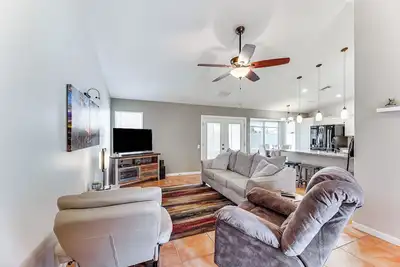 Image de Gilbert Family Home: Games, Private Pool & Patio!