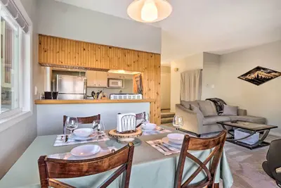 Image de 4 Mi to Keystone Resort: Dillon Condo w/ Patio