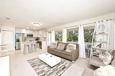 Image de Marvelous Mermaid *Peaceful Lake View* Heated Pool