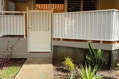 Image de Studio de 37m2 rénové situé à 30 mètres de la plage de l'anse à L'âne