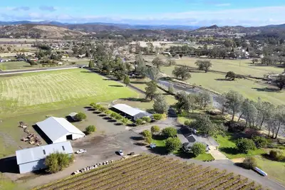 Image de Relax at our Middletown Farm Stay, just a hop away from Calistoga Hot Springs