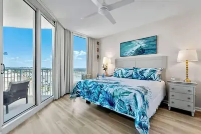 Image de Sunrise and Ocean View Suite Pool Across from Beach