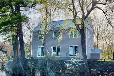 Image de Fabulous Lake house with spectacular views