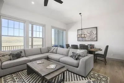 Image de Luxury Condo, Sleeps 6! 20 min to Rmnp, Ski Granby Ranch, Winter Park, GrandLake