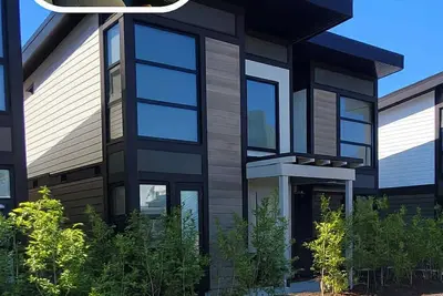 Image de Newer! On Oceanfront Resort Property Sleep 6. 2 bed 3 bath. Pool. Hotub. Gym.