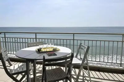 Image de Appart Studio / cabine 4 couchages Saint Gilles Croix De Vie