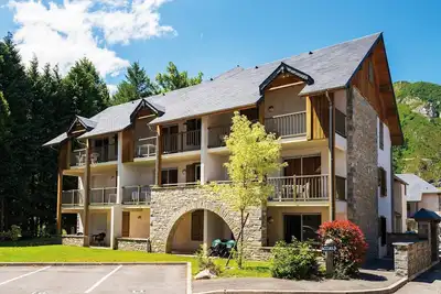 Image de Appartement chaleureux proche des thermes