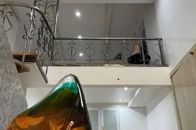 Image de elegant duplex 2 minutes from the Gare du Nord