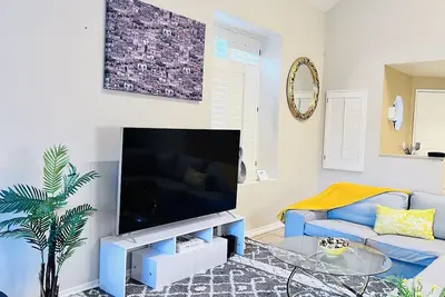 Image de Sparkling Modern Getaway home with Pool