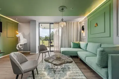 Image de Olive 303 · Apto de lujo estilo Parisino con balcón privado