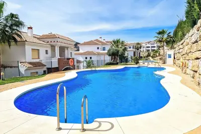 Image de Modern 3 bedroom penthouse in Casares Costa + Bbq