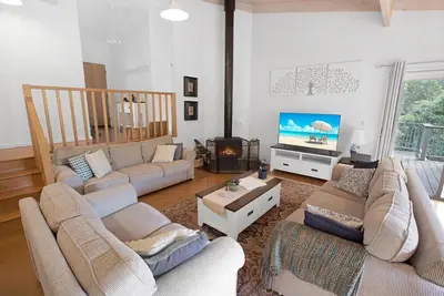 Image de A Wood Haven: Experience a serene holiday with your friends and family