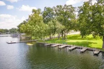 Condo 17, Beautiful Lake View