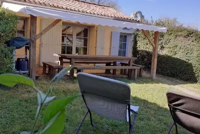 Image de Gîte on the Abbey side