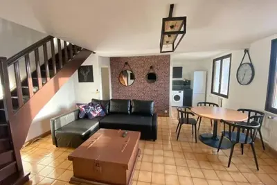 Image de 014 Chic & Cozy Large Duplex Apartment 76m2 Wifi Smart Tv Netflix & Panoramic View