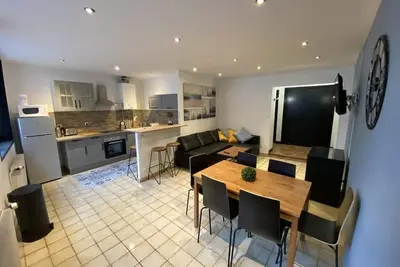 Image de 09 Chic & Cosy Grand Appart 4 PIÈCES 75m2 Hypercentre Wifi Smart Tv Netflix