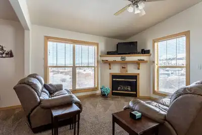 Image de Centrally Located Cozy Townhome in Fraser