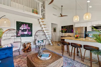 Image de Oceanfront Stunner w/ Cruiser Bikes & Pickleball