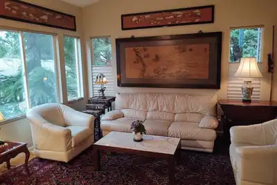 Image de Beautiful, secure, private townhouse in Silverdale.