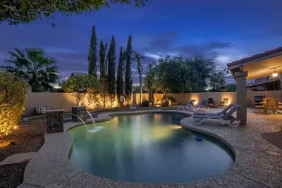 Image de Charming Desert Oasis w/ *Heated* Pool! - Chandler