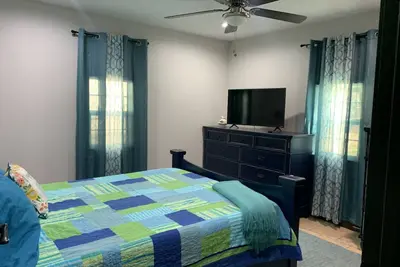 Image de Cozy 3 Bedroom 2 Bath Duplex Unit a