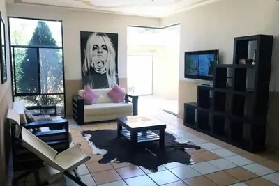 Image de Gorgeous 3 bed/2. 5 bath home in Oaxaca! Spacious!