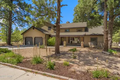 Image de Lux 4 bed Cozy Chalet in the pines Near Grand Canyon/Downtown Williams/Bearizona