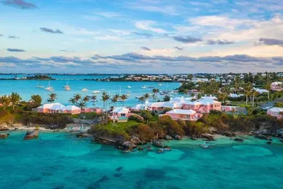 Image de Luxe 2 Bedroom Suite in Beachfront Resort