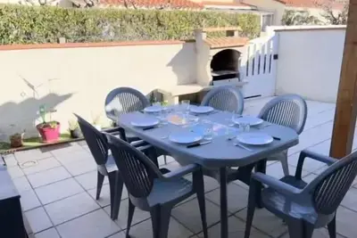 Image de Agréable maisonnette avec terrasse 6ani84