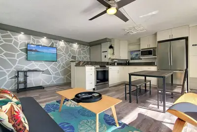 Image de Spacious 1-bedroom vacation home with free parking